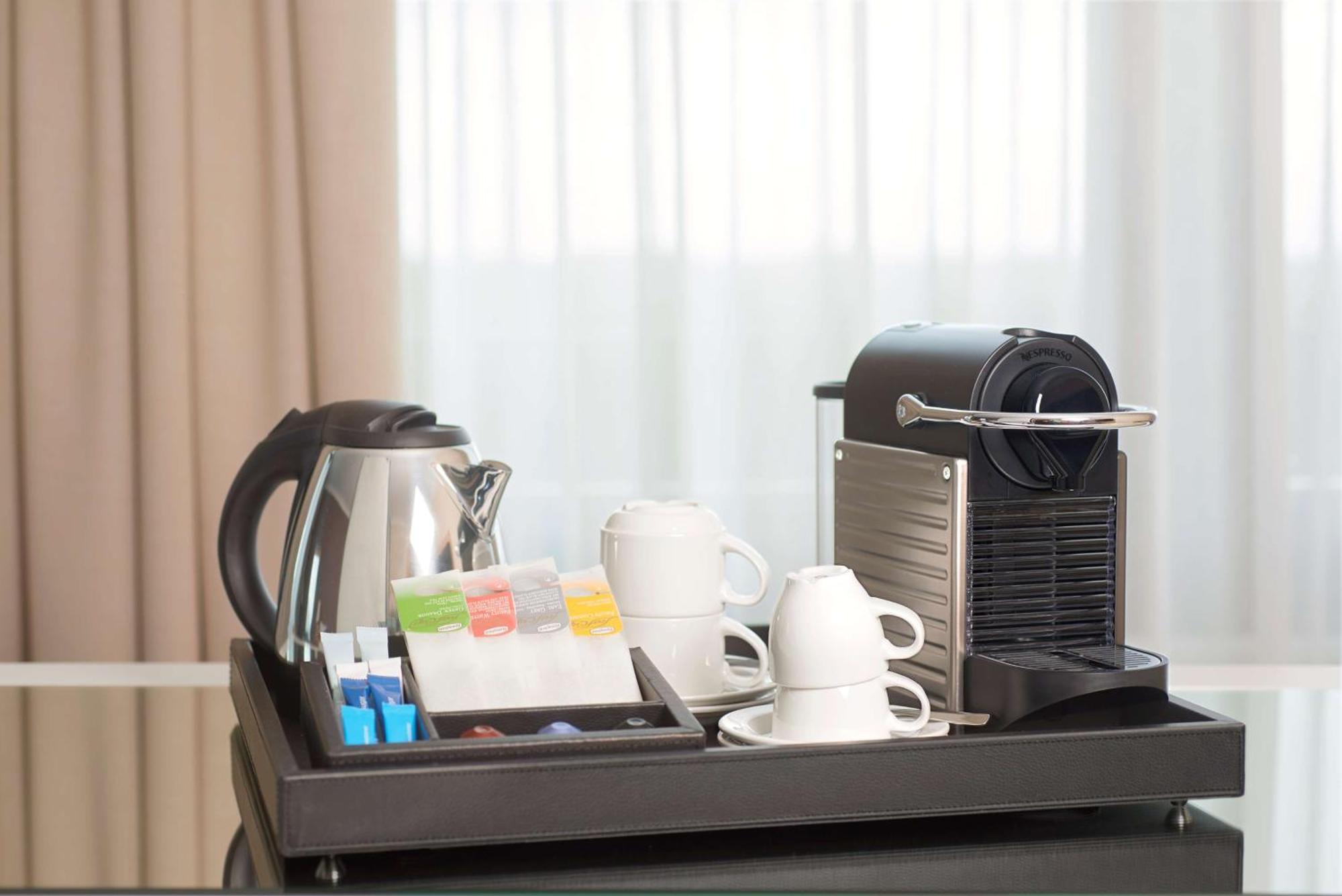Nh Alexanderplatz Hotel 4*