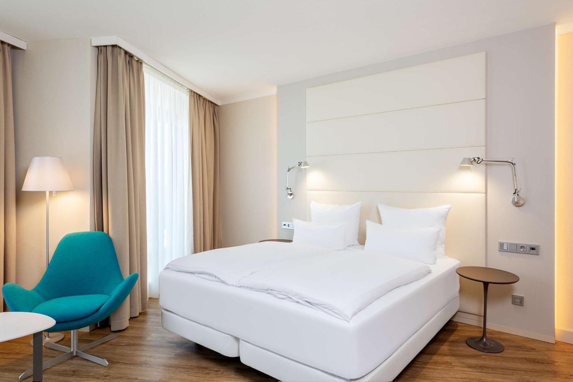 Hotel Nh Alexanderplatz 4*