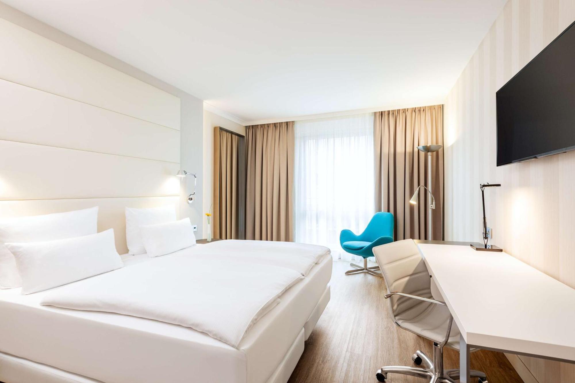 Hotel Nh Alexanderplatz 4*