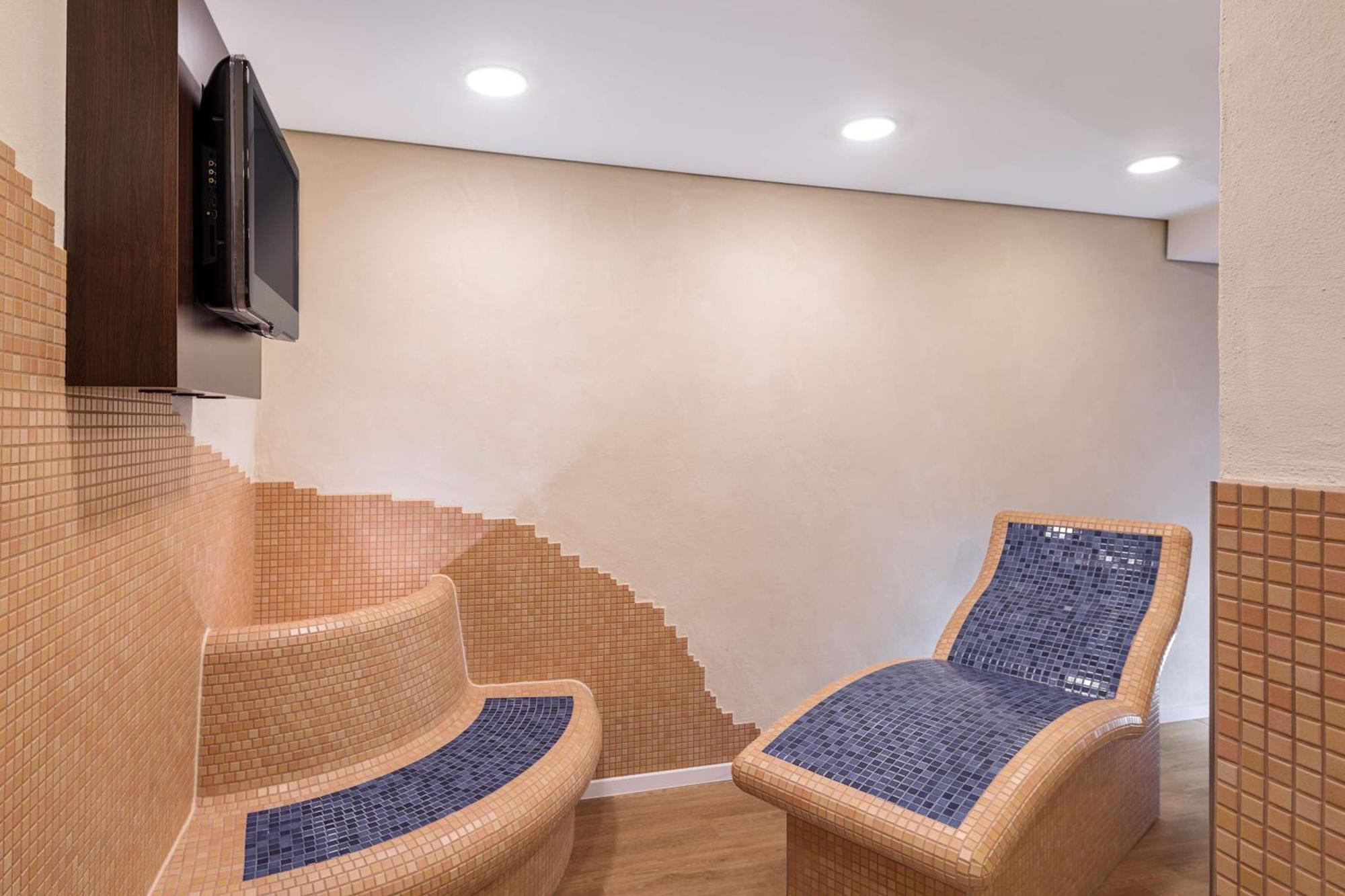 Hotel Nh Alexanderplatz 4*