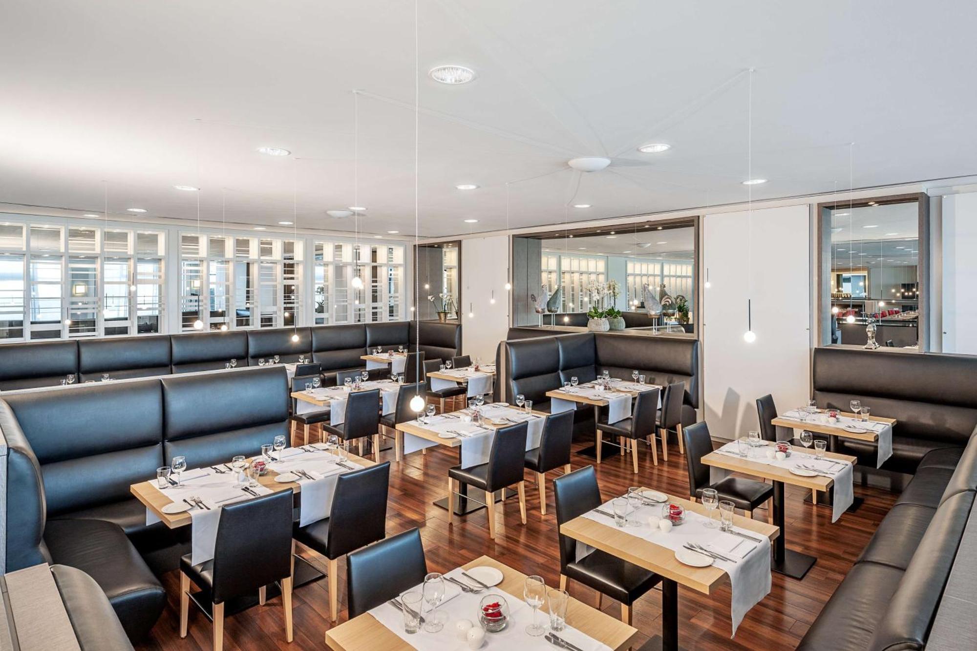 Nh Alexanderplatz Hotel 4*